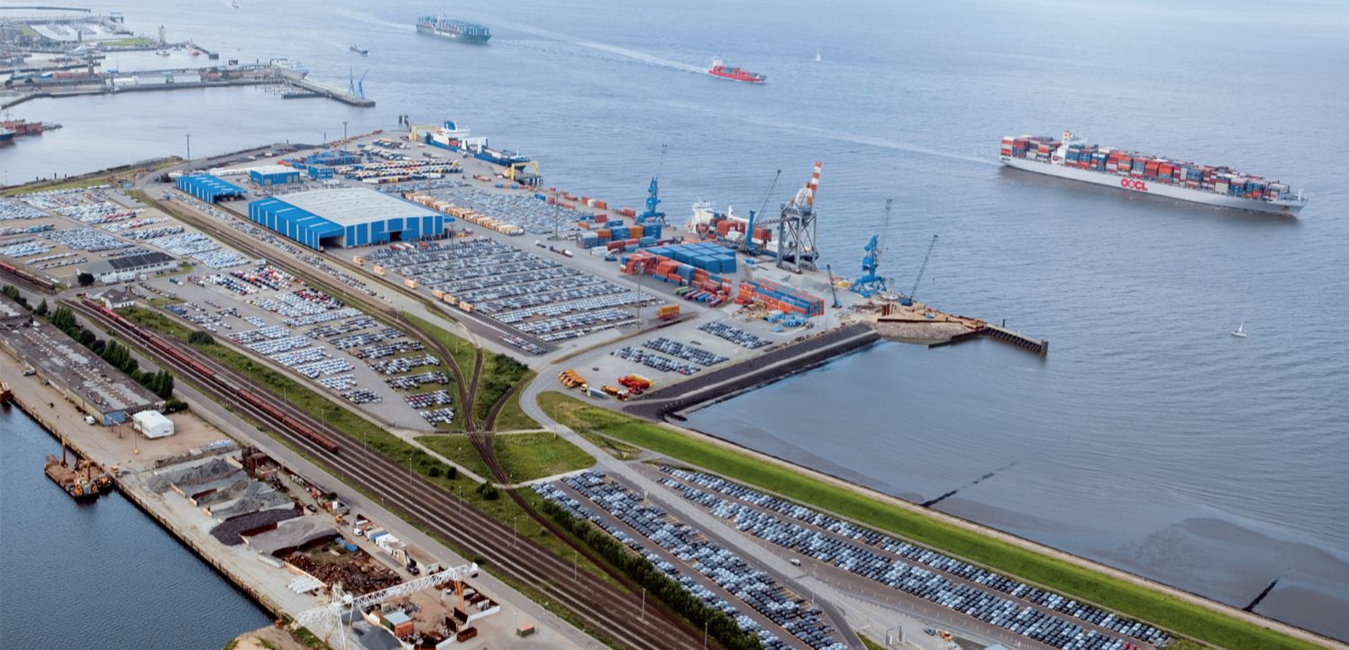 Port-of-Cuxhaven.jpg